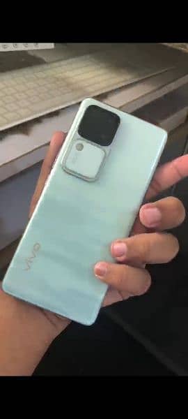 vivo V30 just box open 4