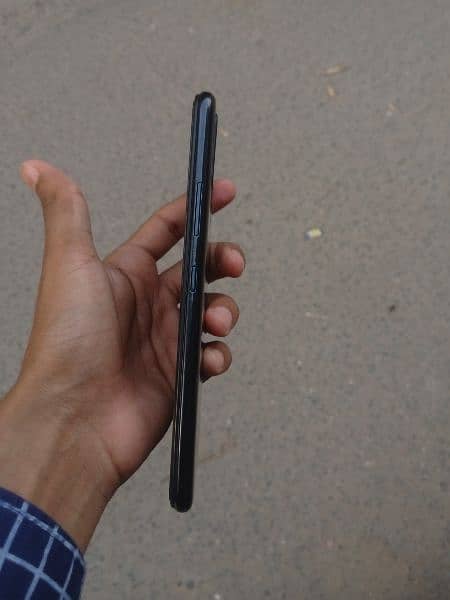 infinix hot 10 good condition 4/128 3