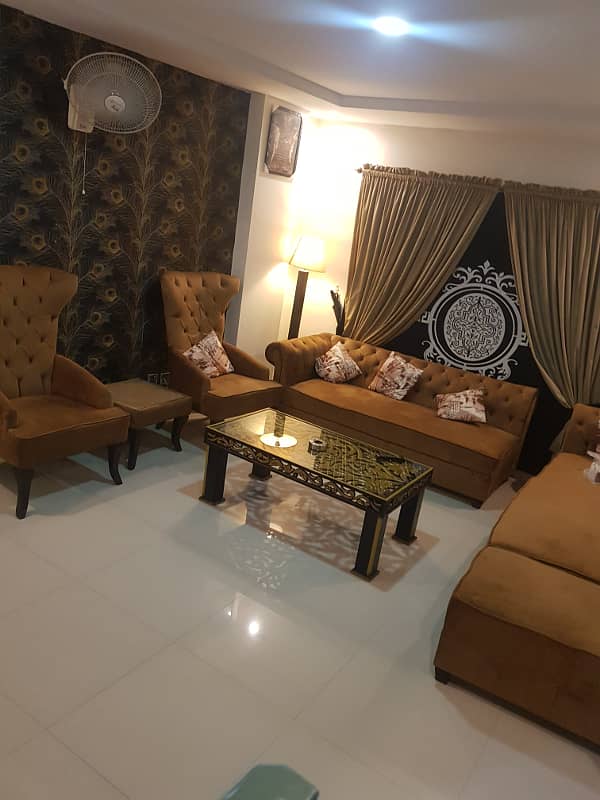 Par Day short time One BeD Room apartment Available for rent in Bahria town phase 4 and 6 empire Heights 2 Family apartment 1