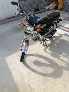 United 70cc bike for sale in very good condition!