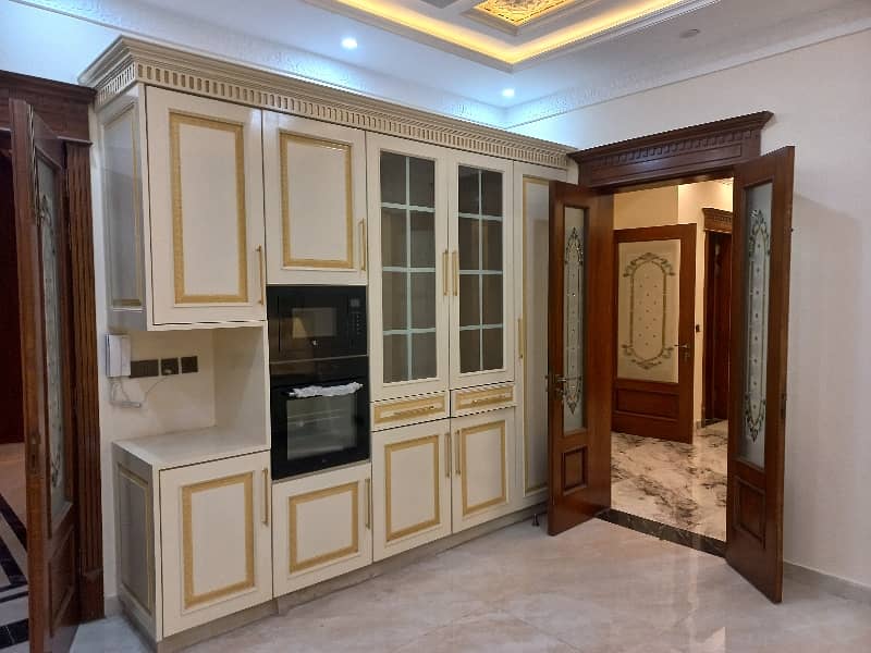 2 kanal ultra luxury modern house available for sale 17