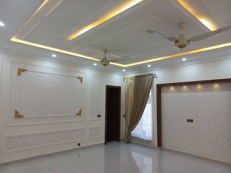 2 kanal ultra luxury modern house available for sale 24