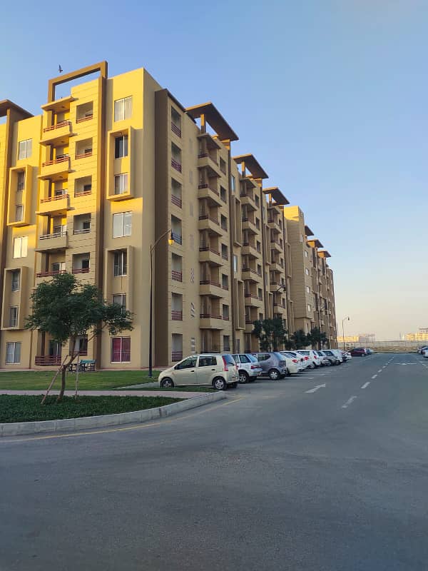 2 bedroom luxury apartment available for sell in Bahria Town Karachi 5