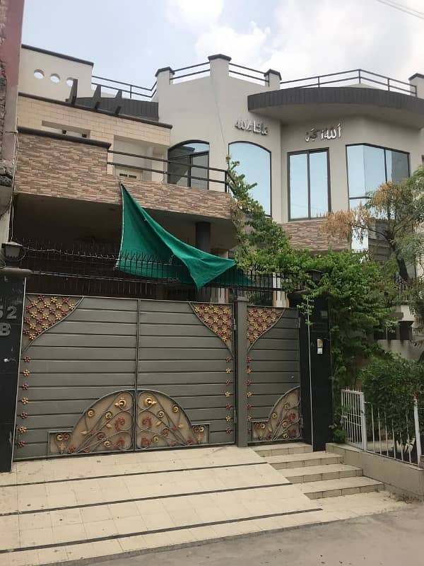 Sheikh Colony House For Sale Sized 7 Marla 2