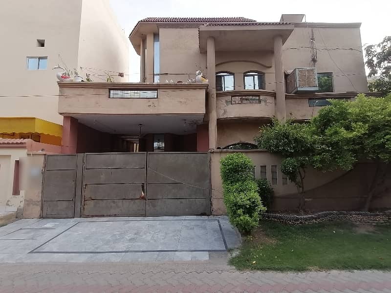 House Of 10 Marla In Marghzar Officers Colony Is Available 0