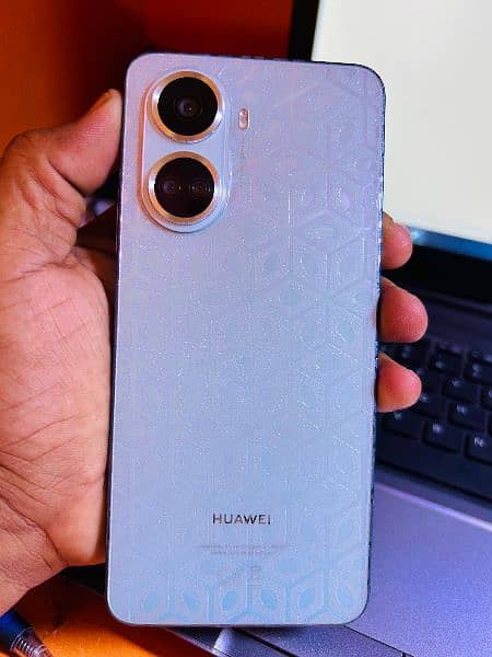 Huawei Nova 10 se for sale 10by10 with box and charger 1