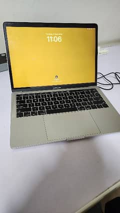 Macbook