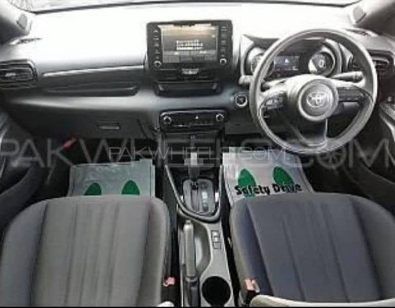 Toyota Yaris 2020 G LED Full Option 6