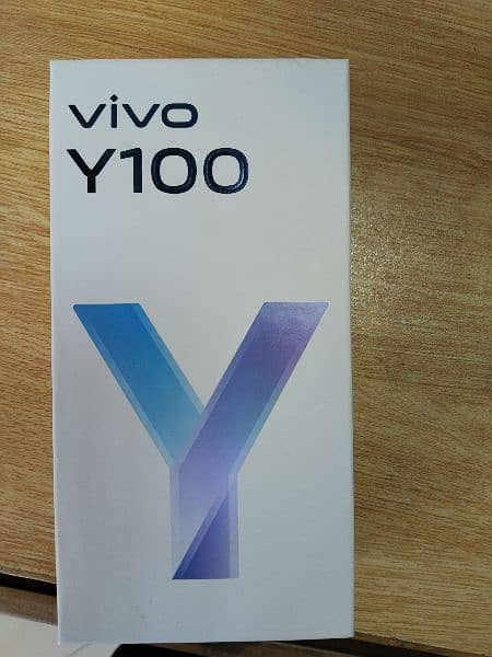 Vivo y100 256GB 10 months warranty Back jelly 9D glass back cover 2