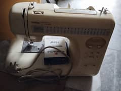 sewing machine embroidered electric