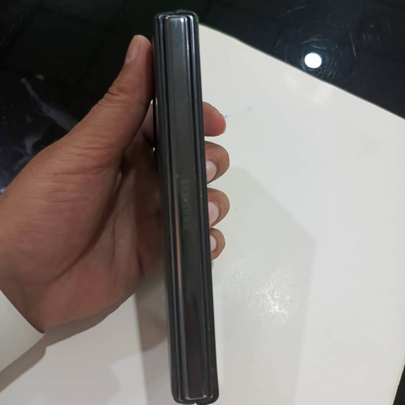 Galaxy Z Fold 5 2