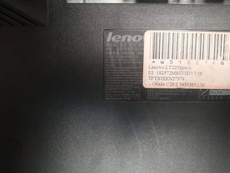 Lenovo Think station 22.5-Inch-Wide Screen LCD 3