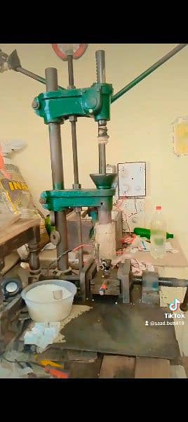 molding machine 3