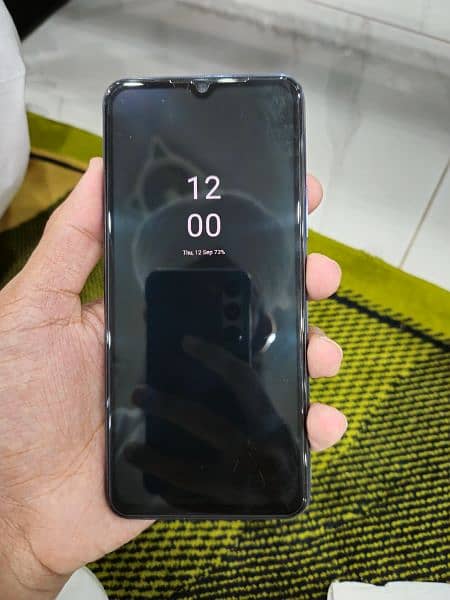 Vivo V21e 8/128, official PTA Approved 4