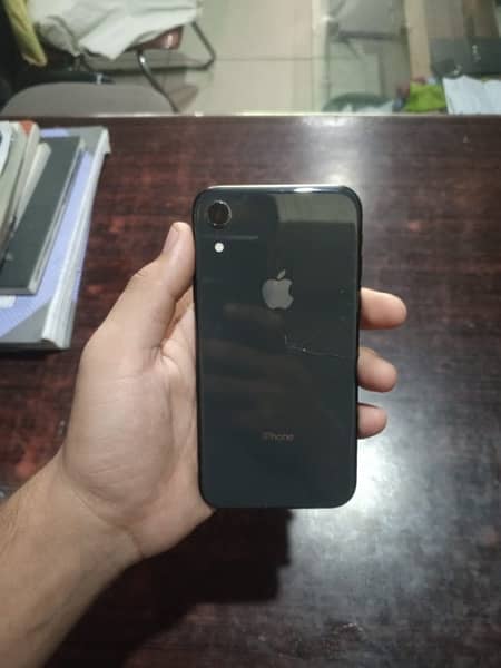 iPhone XR 64 gb 4