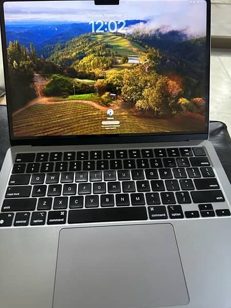 Apple Macbook M2 Air 2022 5