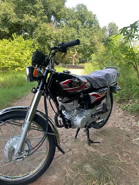 Honda 125 Brand New 2024 Model just 2000km drive 4