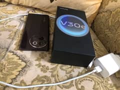 VIVO v30e Just Box Open 0