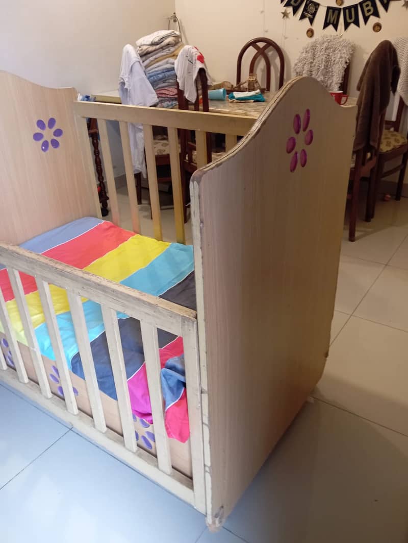 Movable Big Size wooden Baby Cot in Excellent Condition | Urgent sale 1