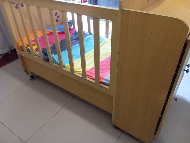 Movable Big Size wooden Baby Cot in Excellent Condition | Urgent sale 5