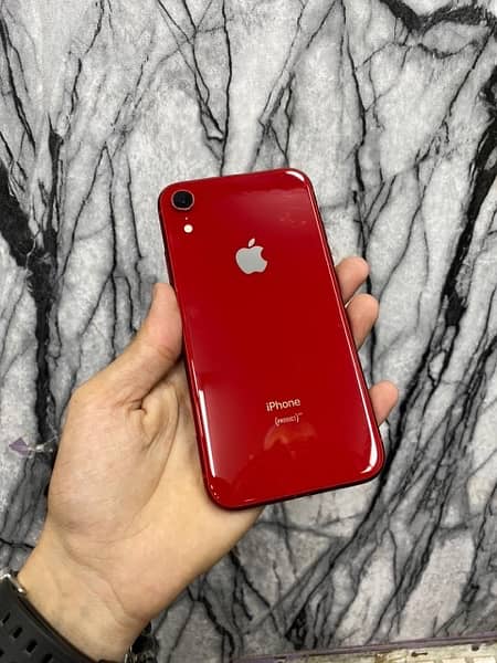 IPHONE XR 64gb 0