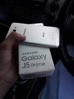 J5Prime withbox charger 0