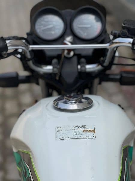 HONDA CB 125 F  2022/2023 (03126034443) 6