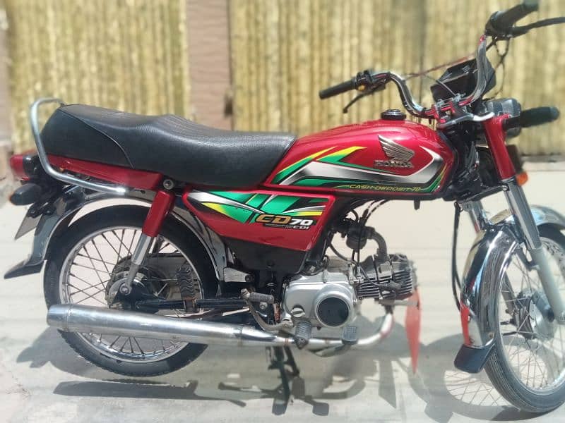 Honda CD 70 2022 5