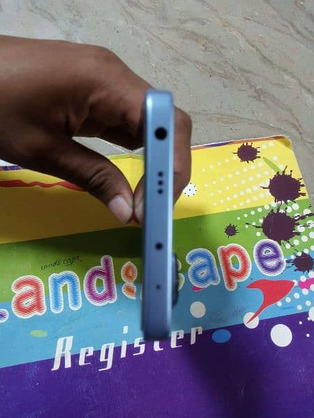 Redmi note 13 ,,8 gb ram,256gb memory 3