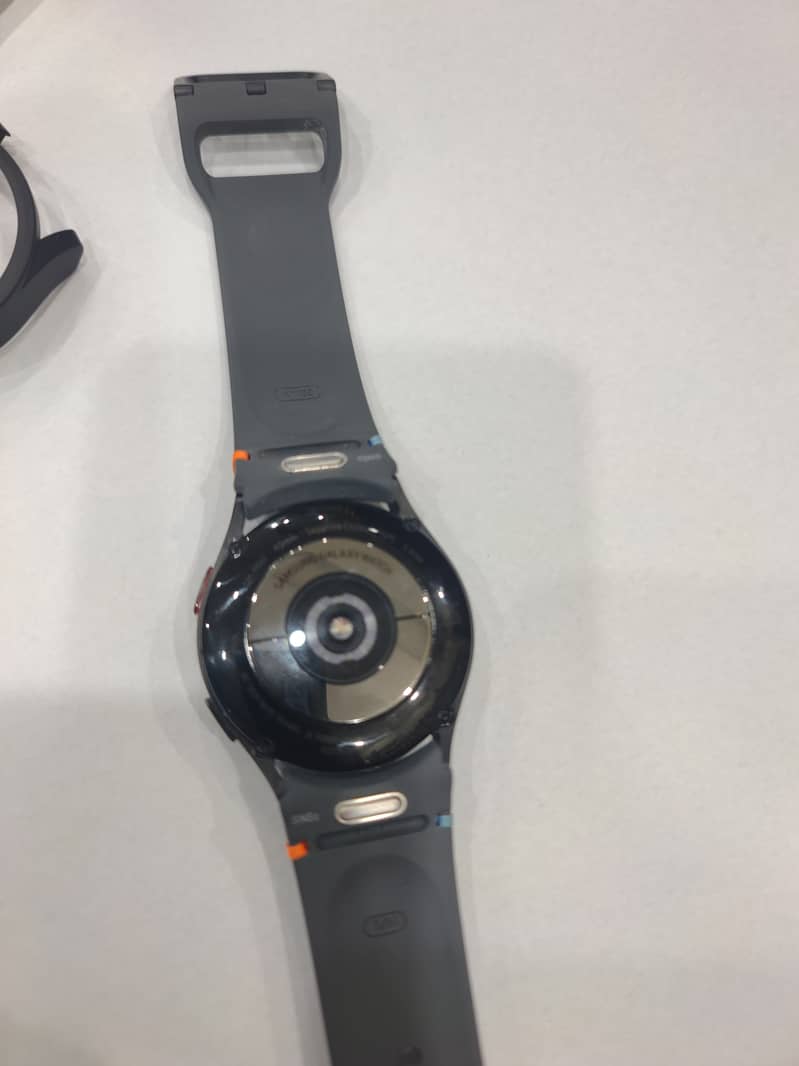 Samsung Galaxy Watch FE 40mm 1