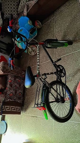 boys cycle good condition for sale 2