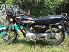 Honda CG125 Bike Available hai