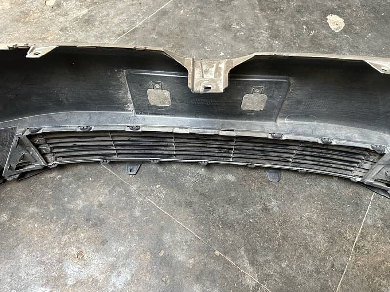 Toyota Corolla Front & Rear Bumper 100% Original 7