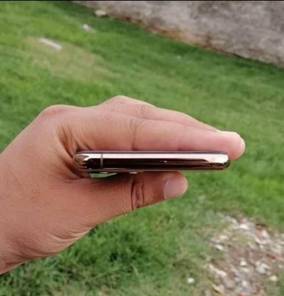 iphone 11 pro Non PTA 6