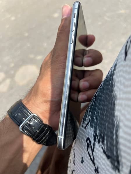 iPhone xs Max 64 gb Non PTA 3