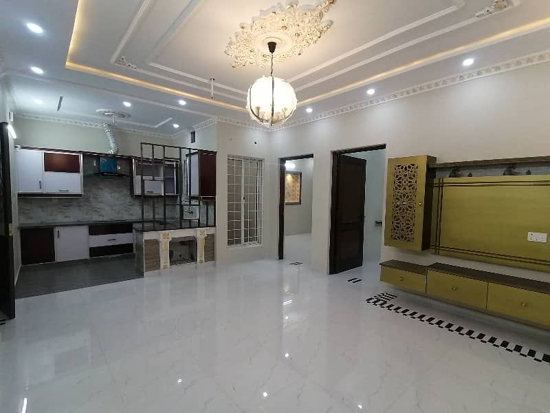 A Well Designed Prime Location House Is Up For sale In An Ideal Location In Lahore 5