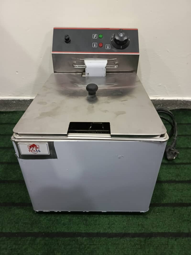 Fryer  8 liter hotplate panini  oven 3