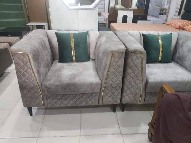 NEW 5N7 SETAR SOFA MOLTY FOAM 10 SALL WARRANTY 6