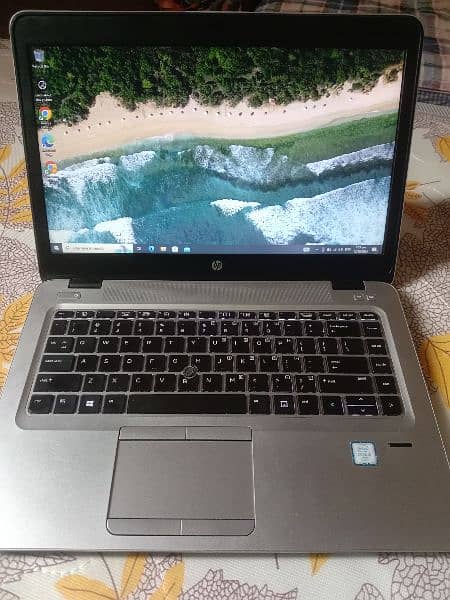 Hp EliteBook 840 core i5 6th generation
8gb ram
256gb ssd 1