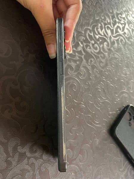 Oppo F21pro 5G 1