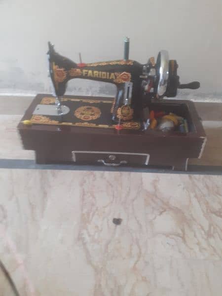 Faridia sewing machine new 0