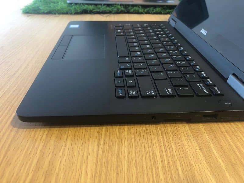 Dell Lattitude 7270 - Core i5 6th Gen 8GB Ram / 128 Ssd Drive m2 Fast 2