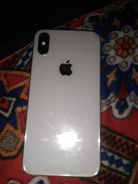 iPhone xs all. ok he betry helth 82 03499895620 0