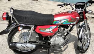 Honda 125 . . . . . Only watsapp contact 03037751344