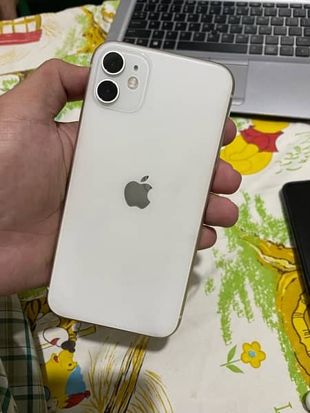 i phone 11 64gb jv white colour 2