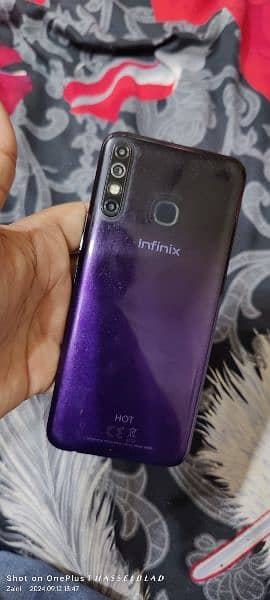 Infinix Hot 8 (3/32) 1