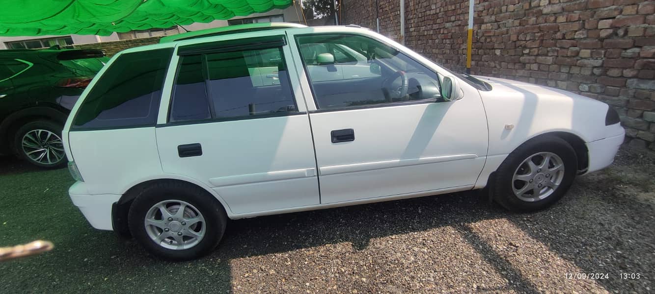 Suzuki Cultus VXR 2016 Euro 2 11