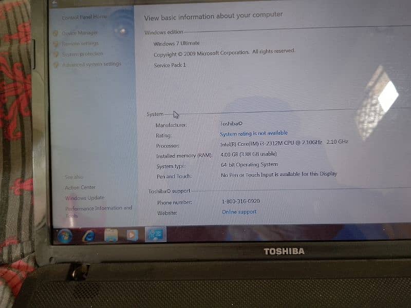 sale for laptop Toshiba 17 inch LCD with charger 6