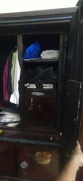 urgent sale safe 2