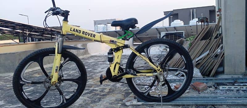 LAND ROVER FOLDABLE BYCYCLE 1